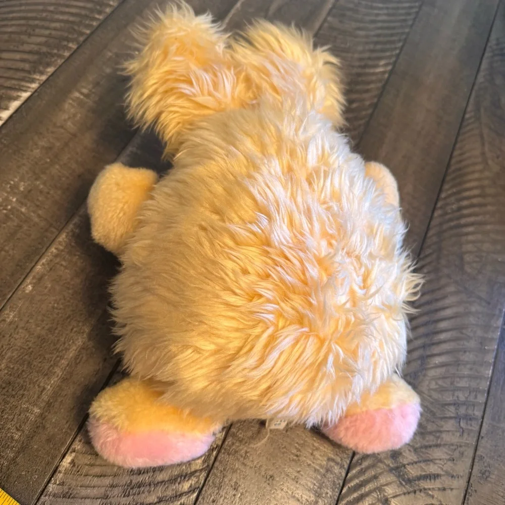 Vintage Happy Hoppy Yellow Rabbit Plush Vinyl Face MTY‎ International Pink Ears